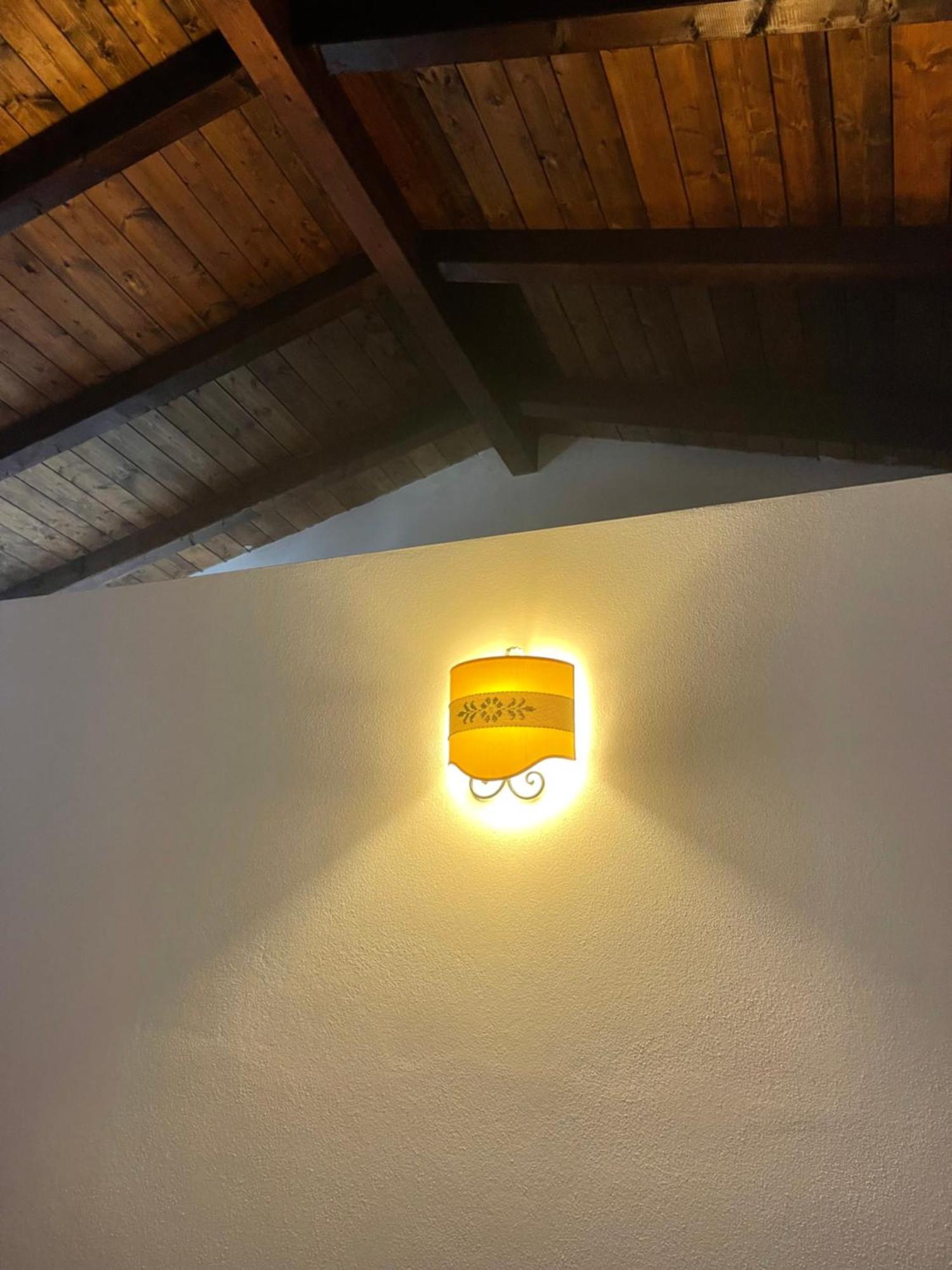 Hotel Su Nuraxi Barùmini Buitenkant foto
