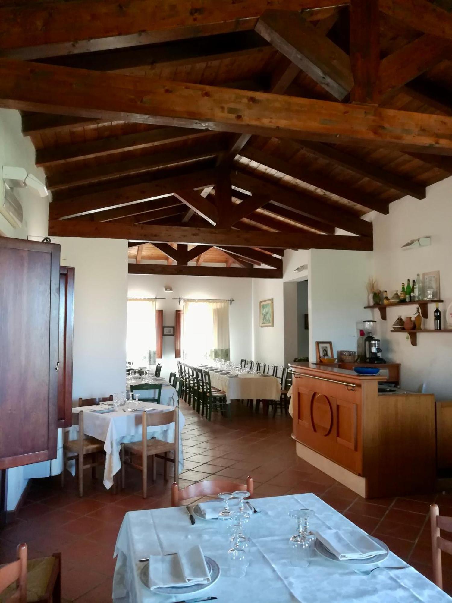 Hotel Su Nuraxi Barùmini Buitenkant foto